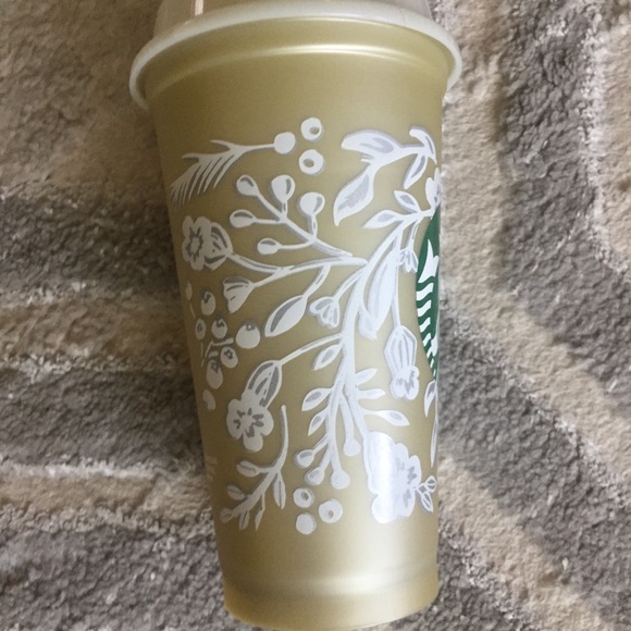Starbucks plastic travel cup - Picture 2 of 3